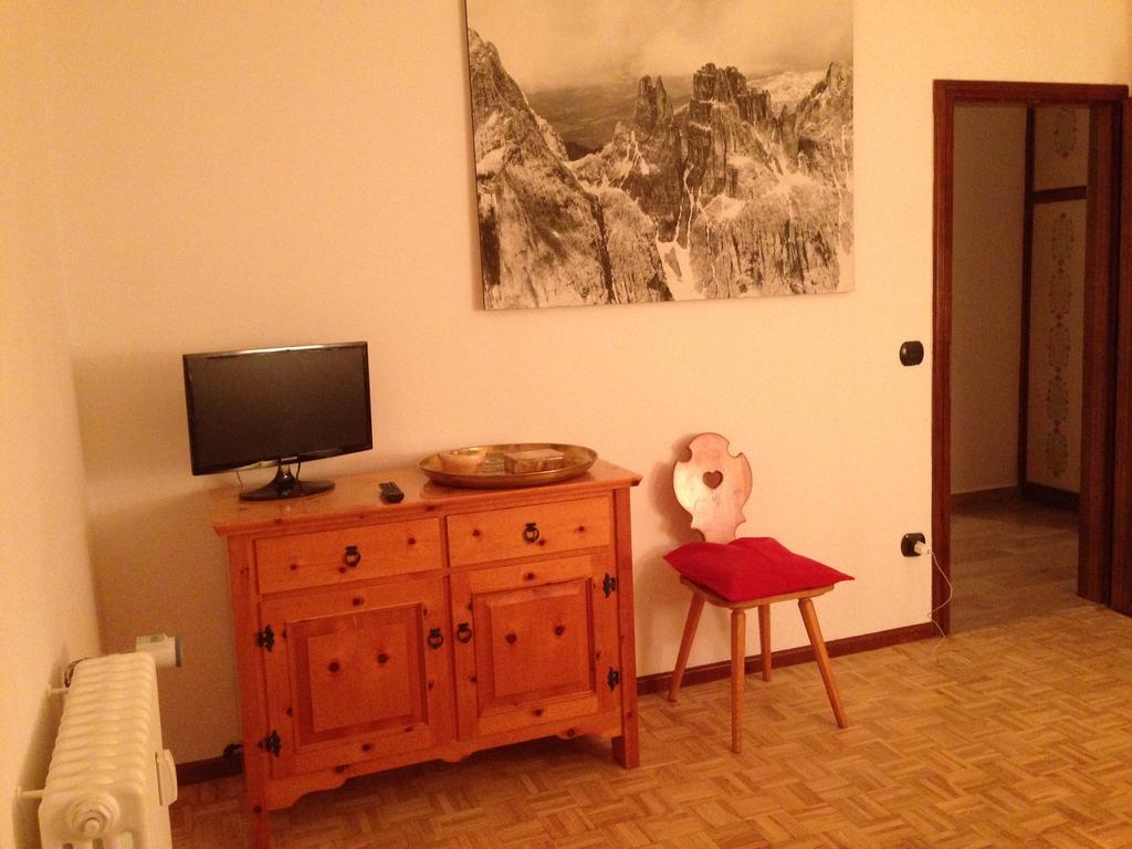 Casa Ai Dossi Apartment *